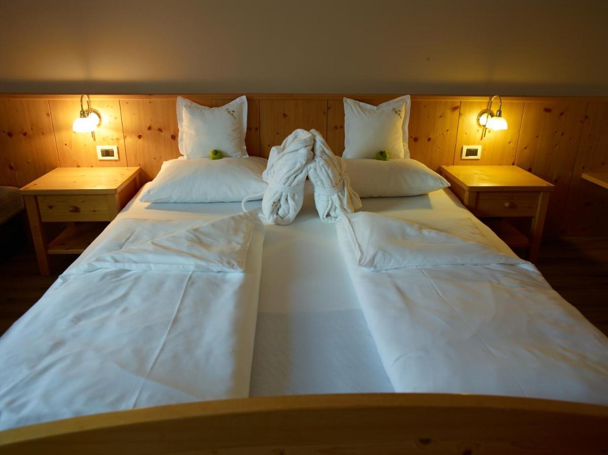Hotel Tiefenbrunn Gardensuites & Breakfast Lana Luaran gambar